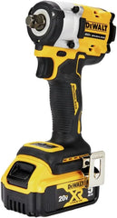 DEWALT DCF921P2 ATOMIC 20V MAX* 1/2 in. Cordless Impact Wrench with Hog Ring Anvil Kit | 300 Ft-Lbs Fastening/450 Ft-Lbs Breakaway, 4 Speeds, Kit: DCF921, DCB115, 2) DCB205 5ah